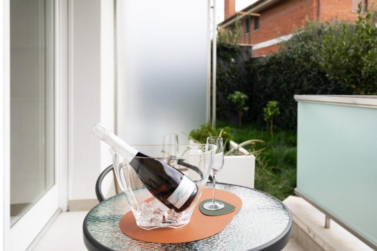 Louxory Accomodation Cagliari Apartment Exterior photo